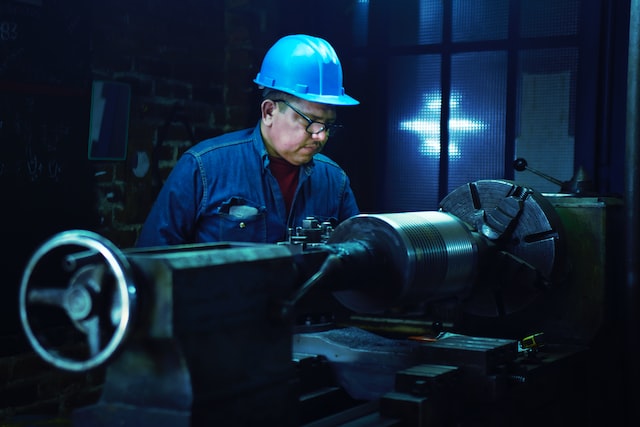 homme au travail